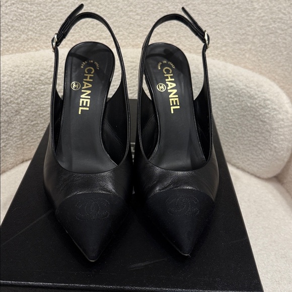 CHANEL Black Slingback Heels - Picture 1 of 6